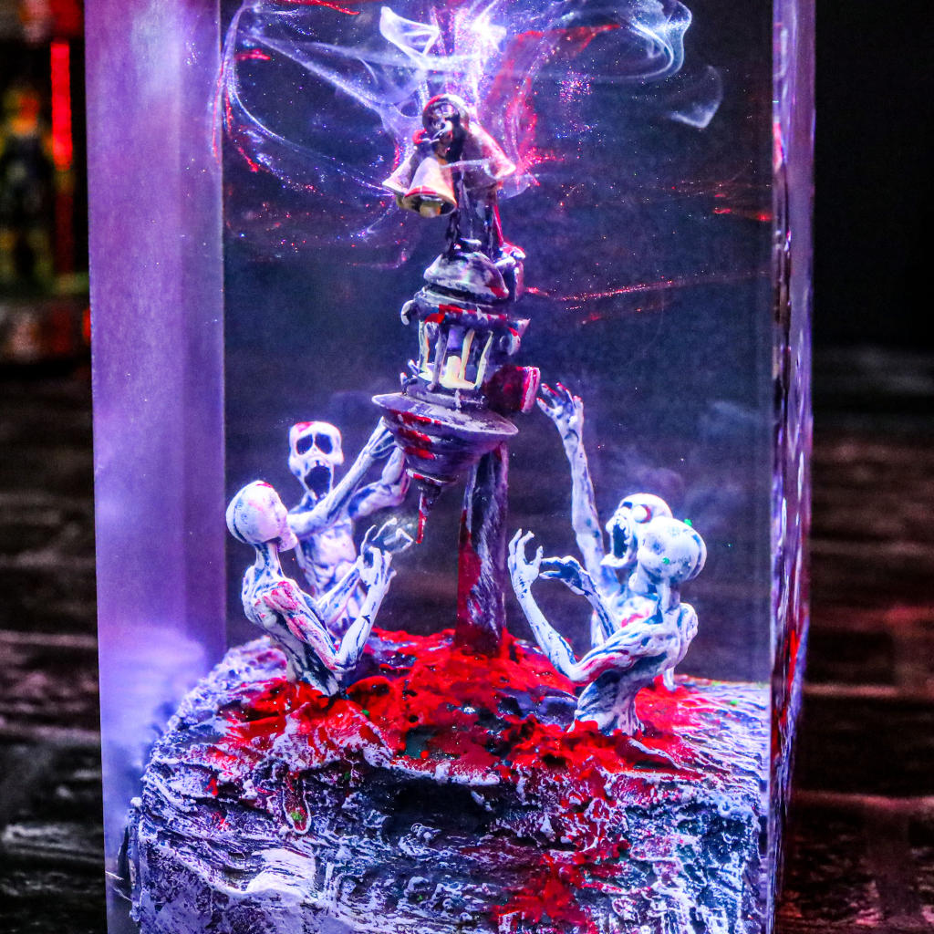 Bloodborne Messengers Checkpoint Night Light - Image 8