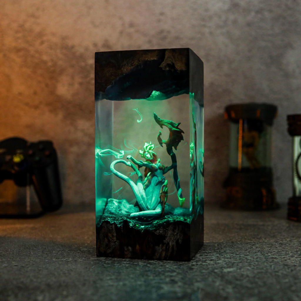 League of Legends Coven Nami Lamp - Image 10