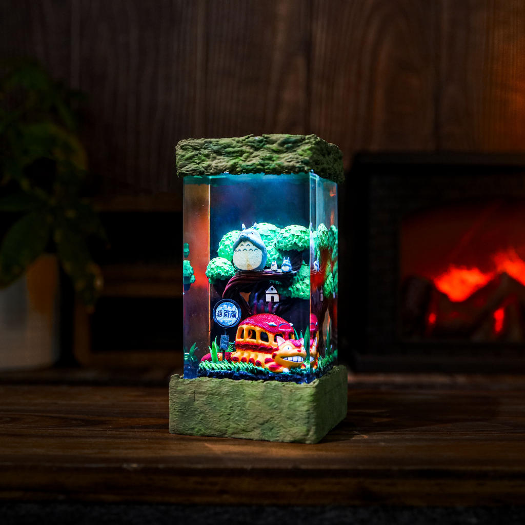 My Neighbor Totoro's Catbus Lamp - Image 12