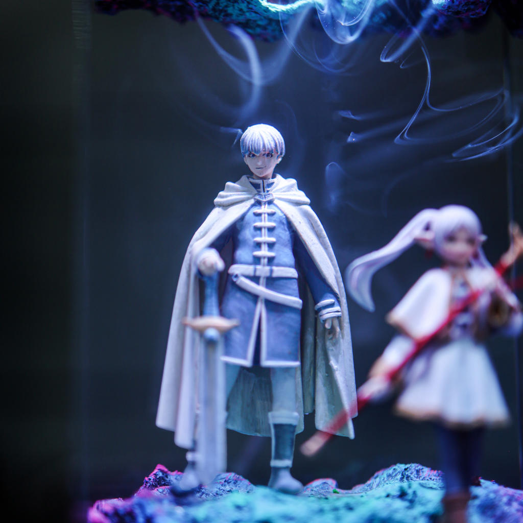 Frieren: Beyond Journey's End Lamp - Image 8