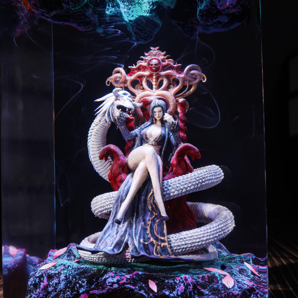 Boa Hancock One Piece Lamp - Image 8