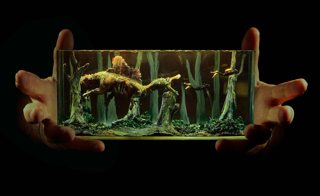 Diorama Zombie Spinosaurus Night Light - Image 4