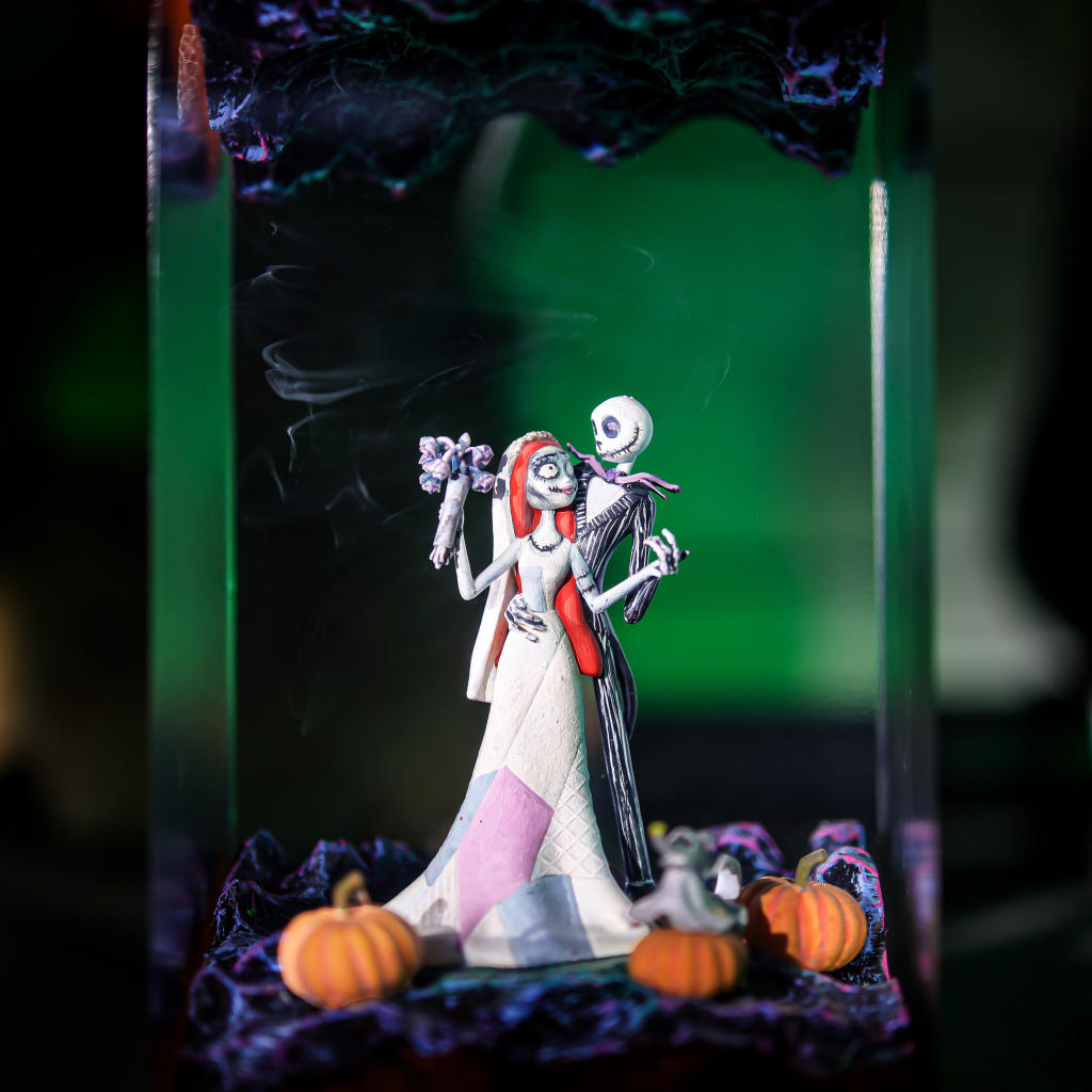 The Nightmare Before Christmas Lamp - Image 9