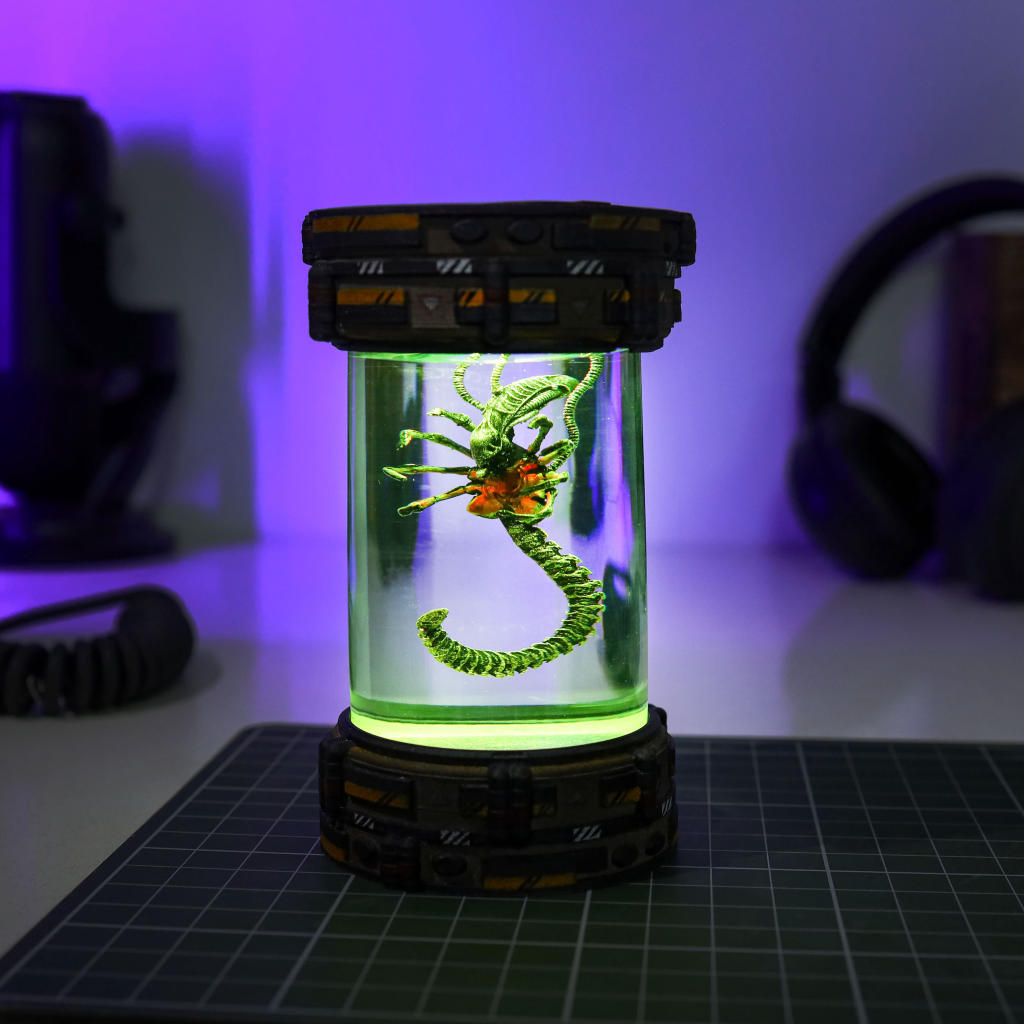 Alien FaceHugger Xenomorph Biolab Night Lamp - Image 8