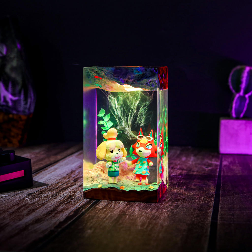 Animal Crossing Isabelle and Audie Night Light - Image 7