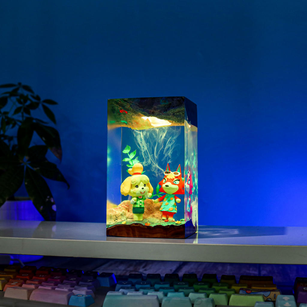 Animal Crossing Isabelle and Audie Night Light - Image 8