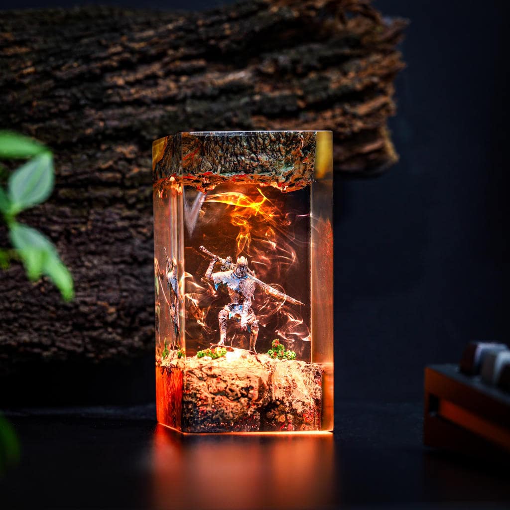 Artorias the Abysswalker Dark Souls 3 Epoxy Lamp - Image 7