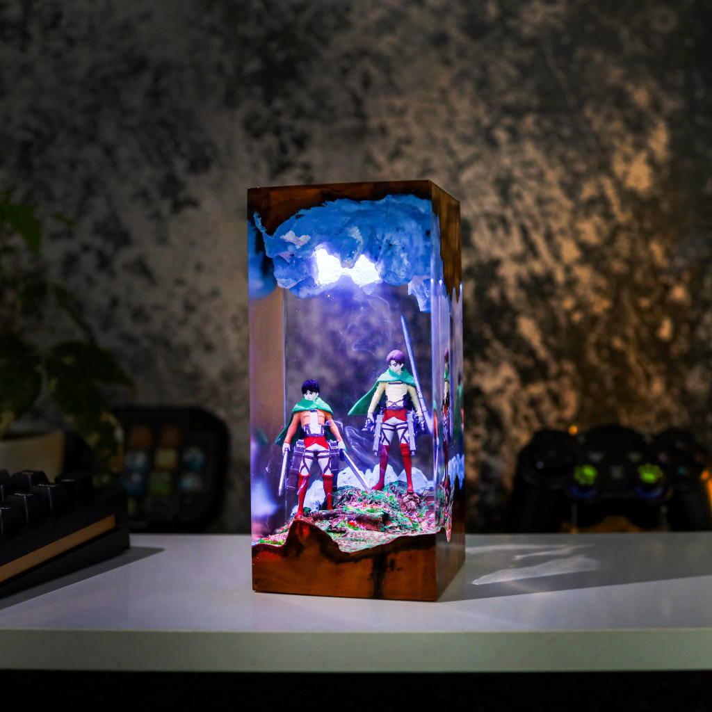 Attack on Titan Night Light - Image 11