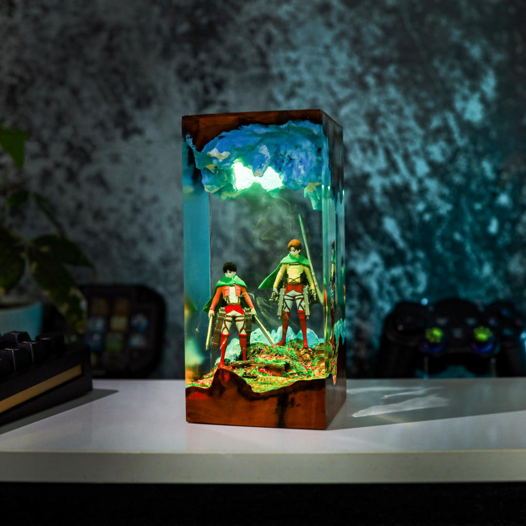 Attack on Titan Night Light - Image 10