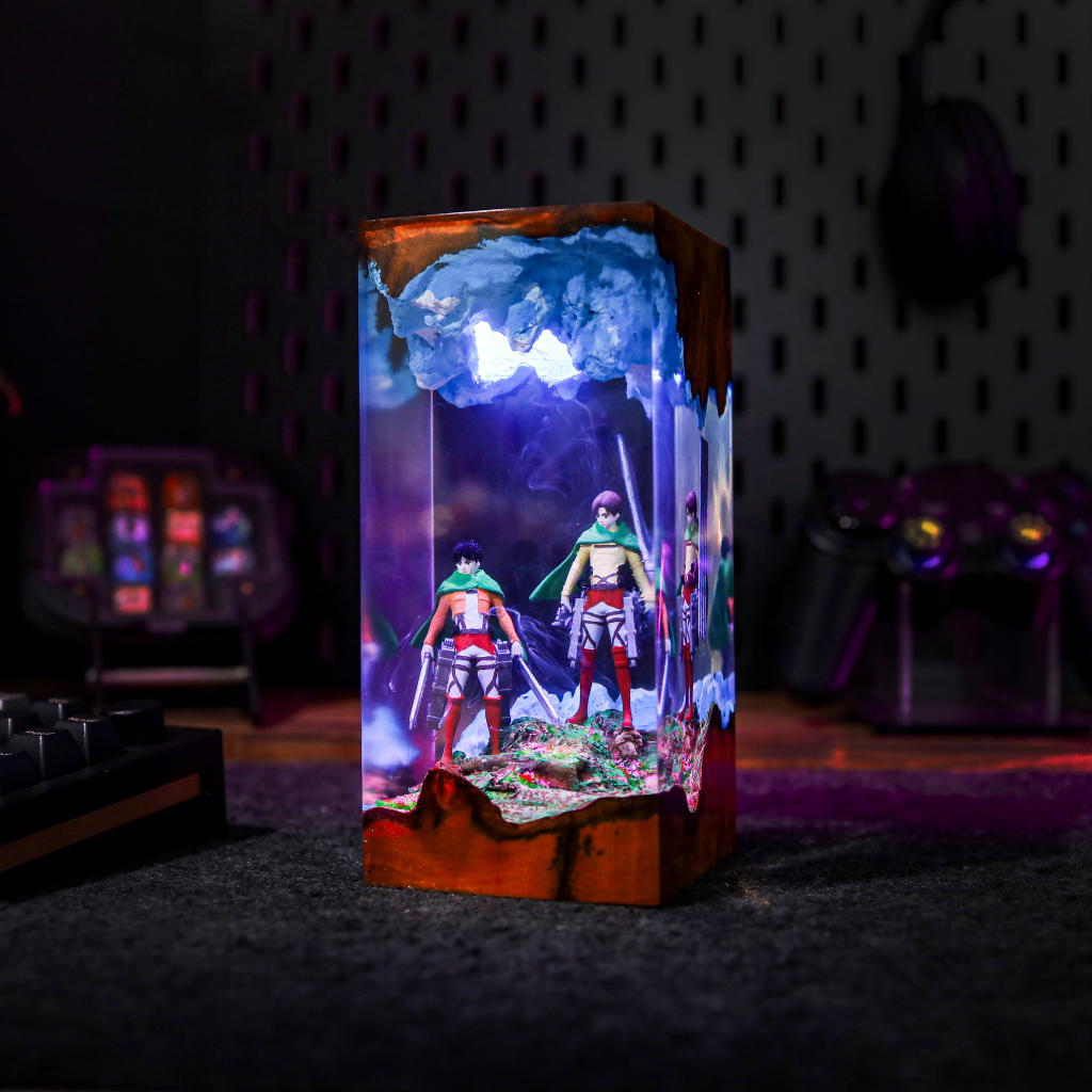 Attack on Titan Night Light - Image 9