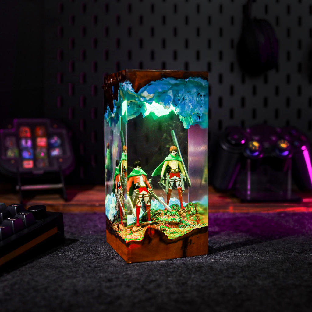 Attack on Titan Night Light - Image 5