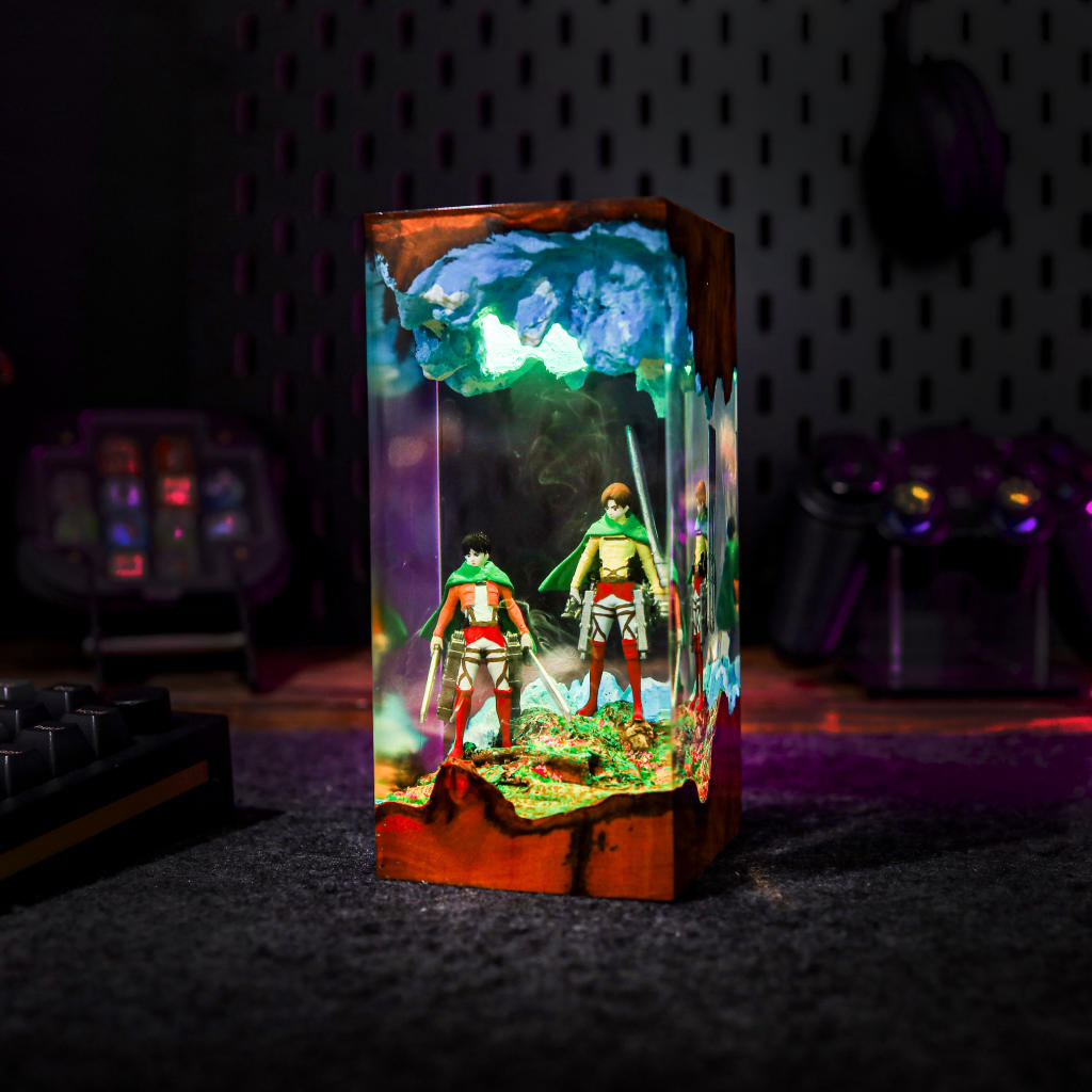 Attack on Titan Night Light - Image 4