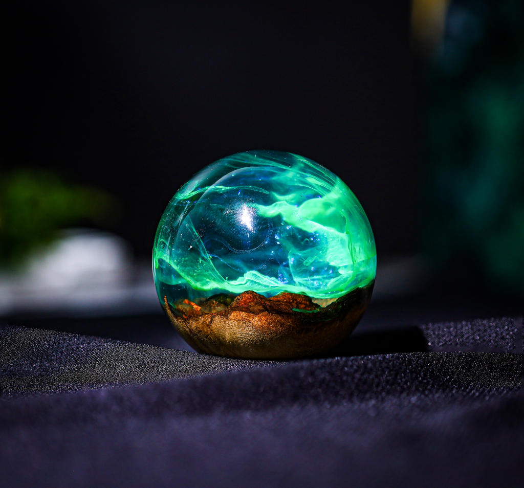 Aurora Borealis Paperweight - Image 8