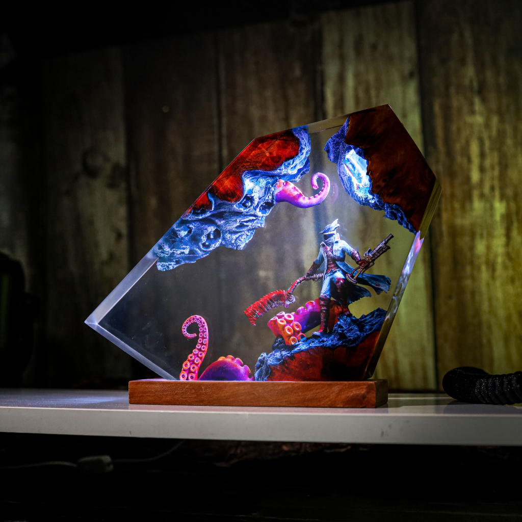 Bloodborne Hunter Epoxy Night Light - Image 11