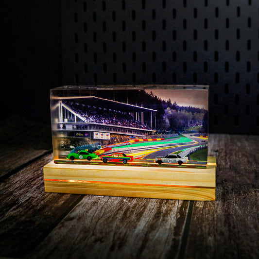 Car Racing Diorama Night Lamp - Image 2
