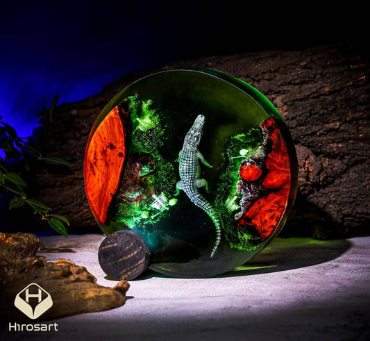 Crocodile Resin Lamp
