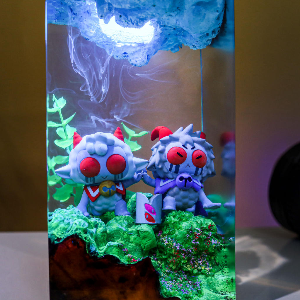Cult of the Lamb Night Light - Image 10