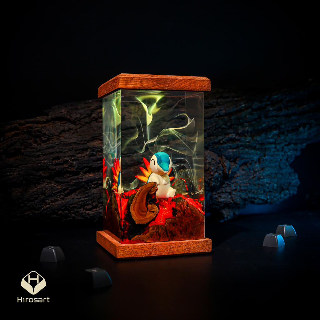 Cyndaquil Pokémon Resin Lamp - Image 3