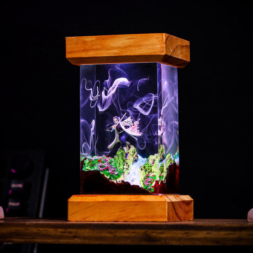 Butterfly Swordswoman Resin Lamp - Image 2
