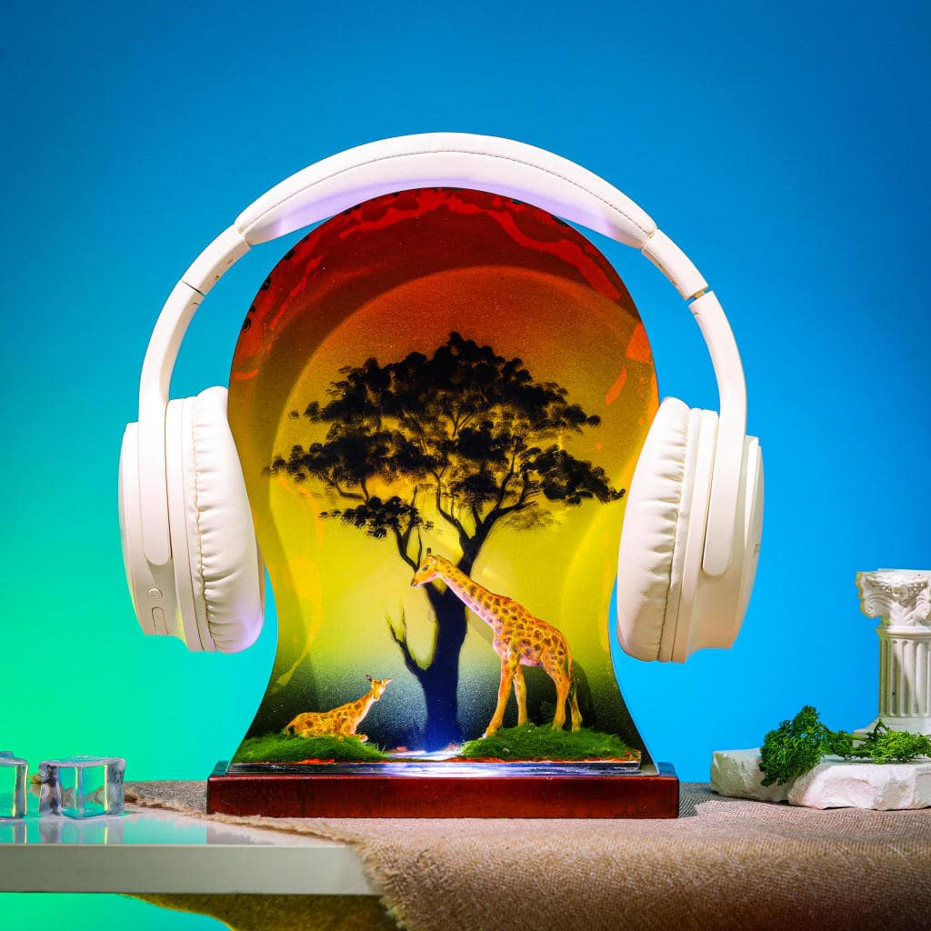 Giraffe Epoxy Headphone Stand - Image 9