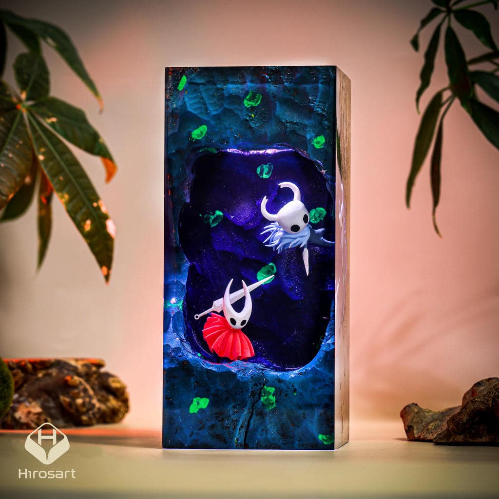 Hollow Knight Atomic Breath Epoxy Lamp - Image 9
