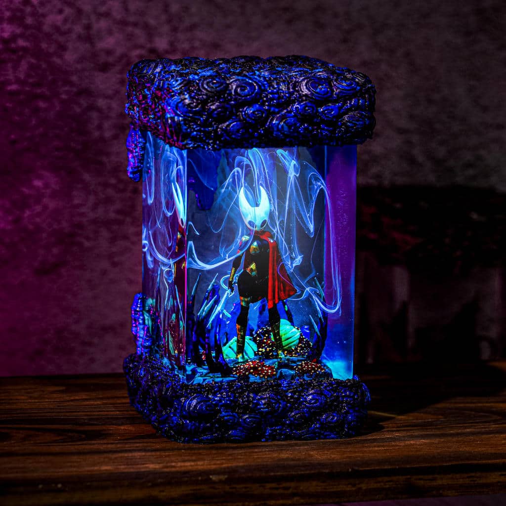 Hornet Sentinel Hollow Knight Resin Lamp - Image 3