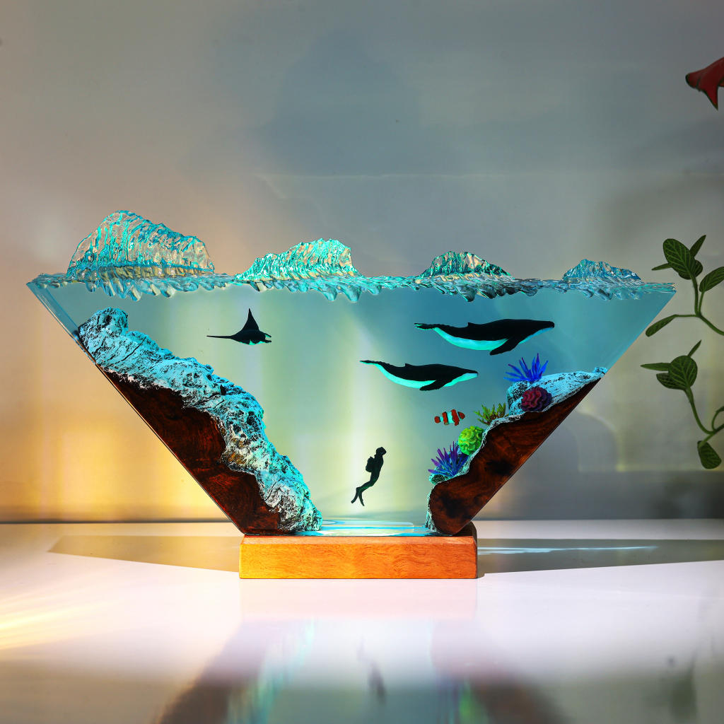 Humpback Whale and Diver Night Light ver 2 - Image 11
