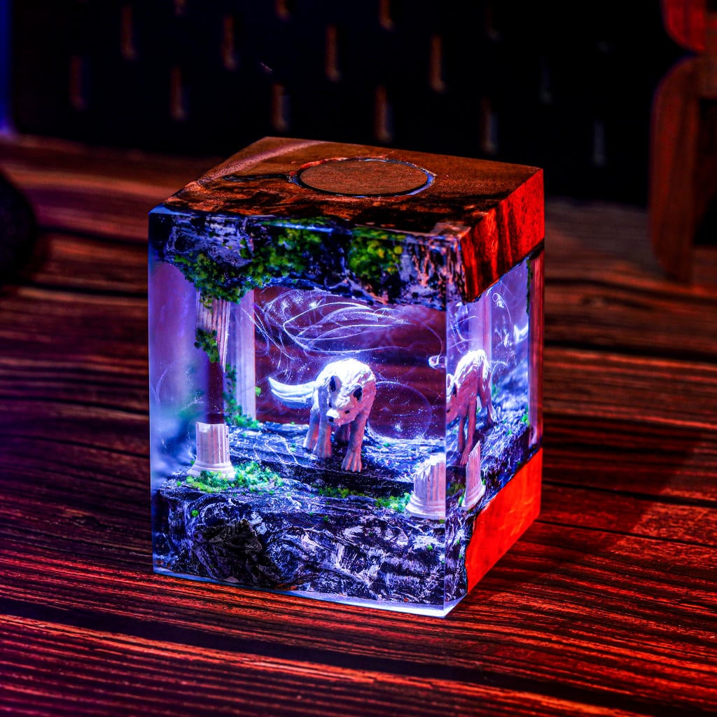 Hunting Wolf Night Light - Image 7