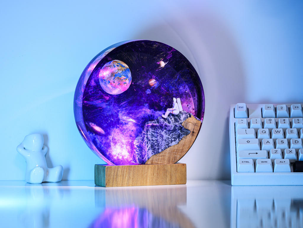 Infinity Light Epoxy Lamp - Image 6
