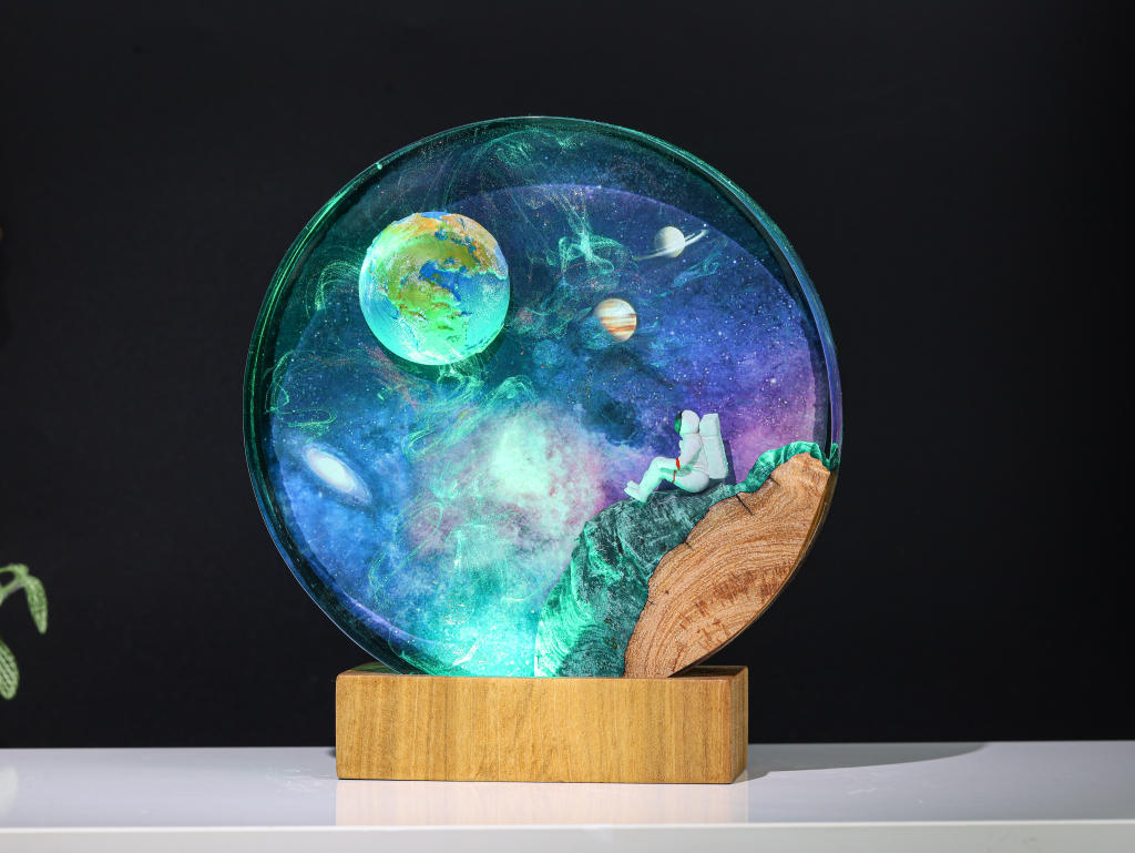 Infinity Light Epoxy Lamp - Image 4