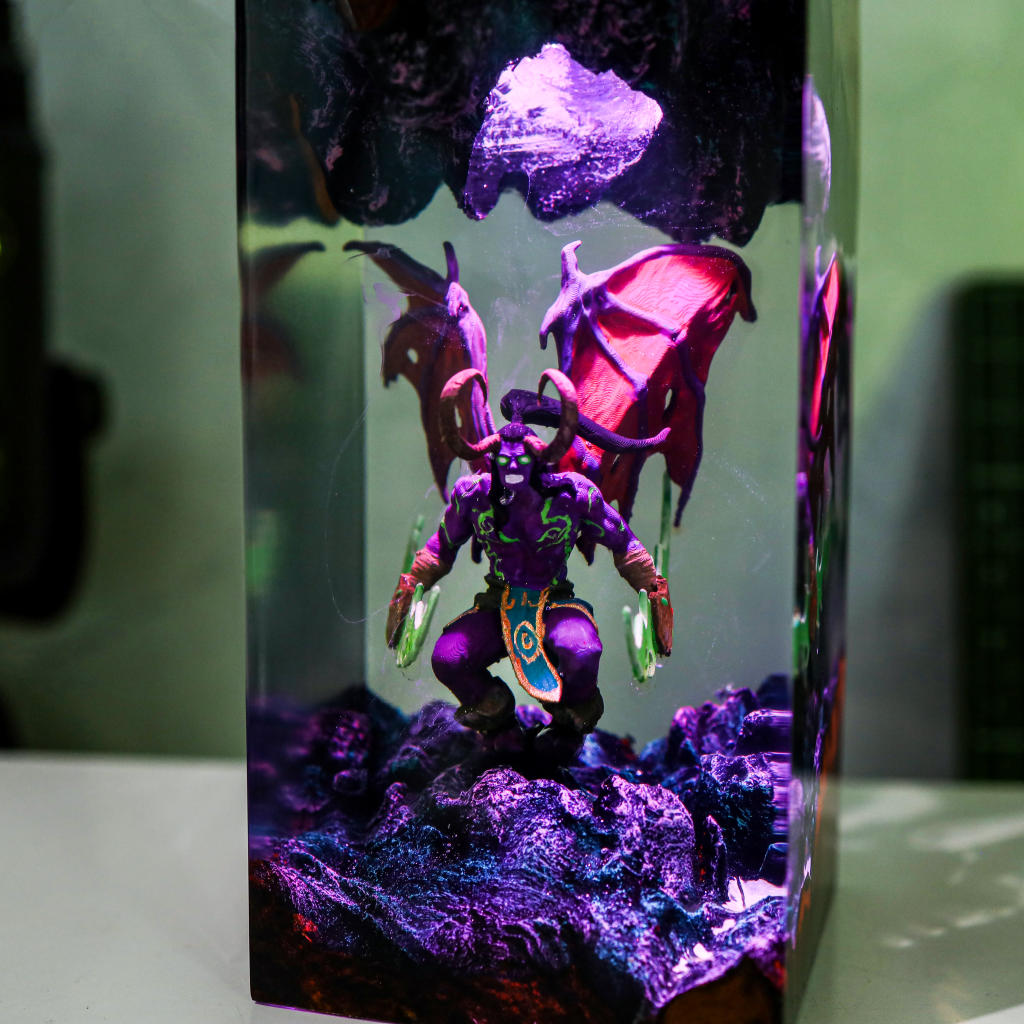 Illidan Stormrage Warcraft Night Light - Image 2