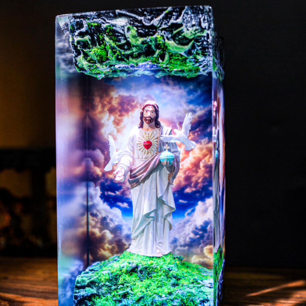 Jesus Night Light - Image 6