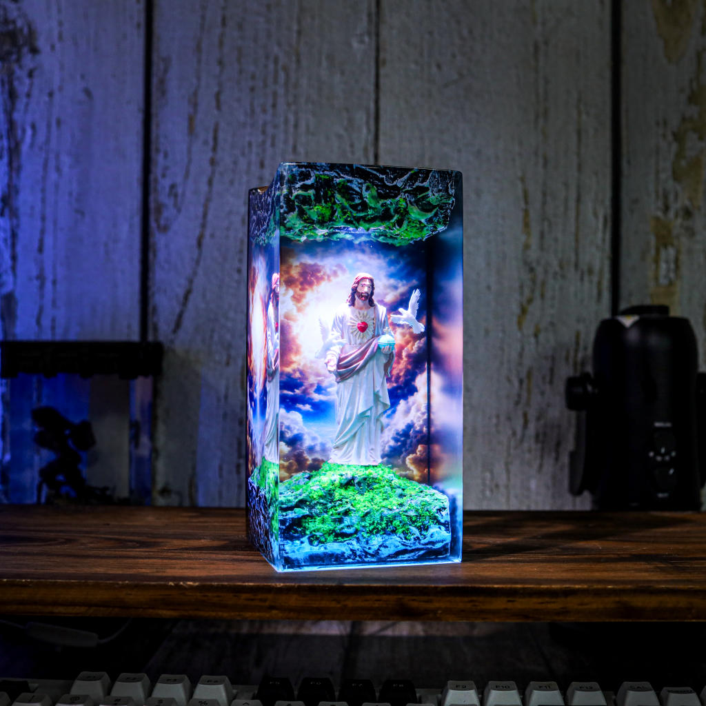 Jesus Night Light - Image 9