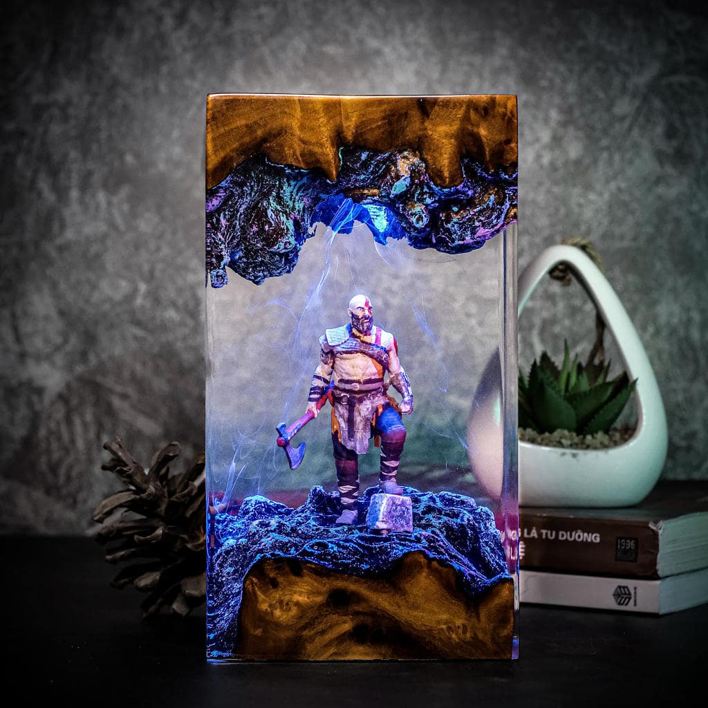 Kratos God of War Epoxy Lamp Ver 2 - Image 4