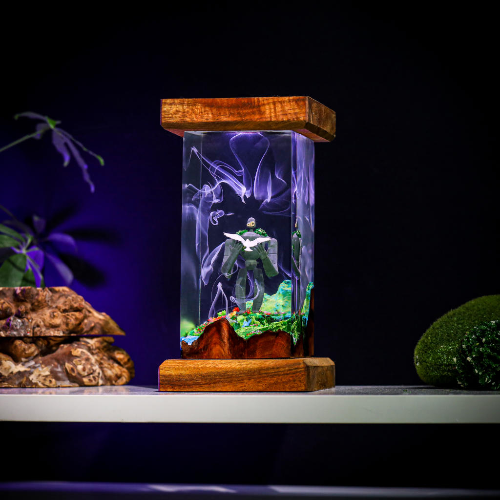 Laputa Robot Epoxy Lamp - Image 2