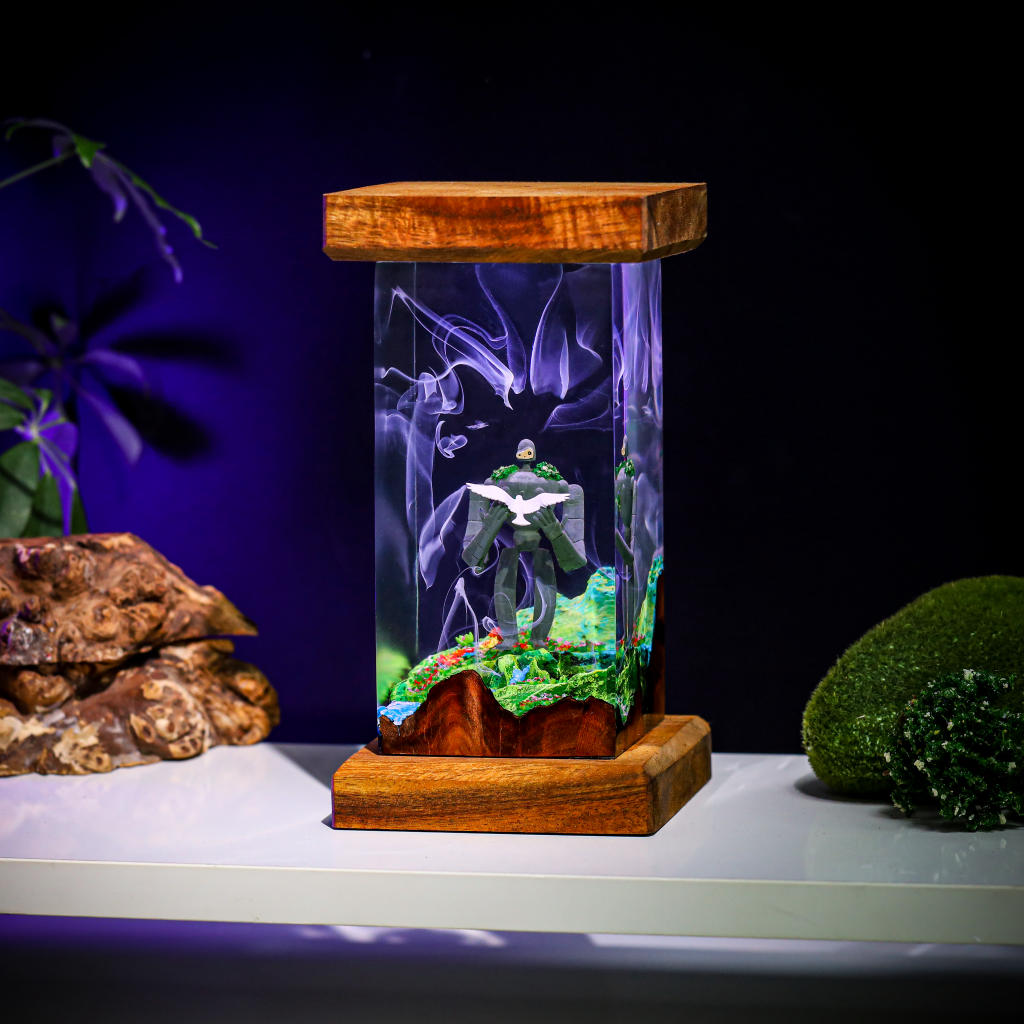 Laputa Robot Epoxy Lamp - Image 3