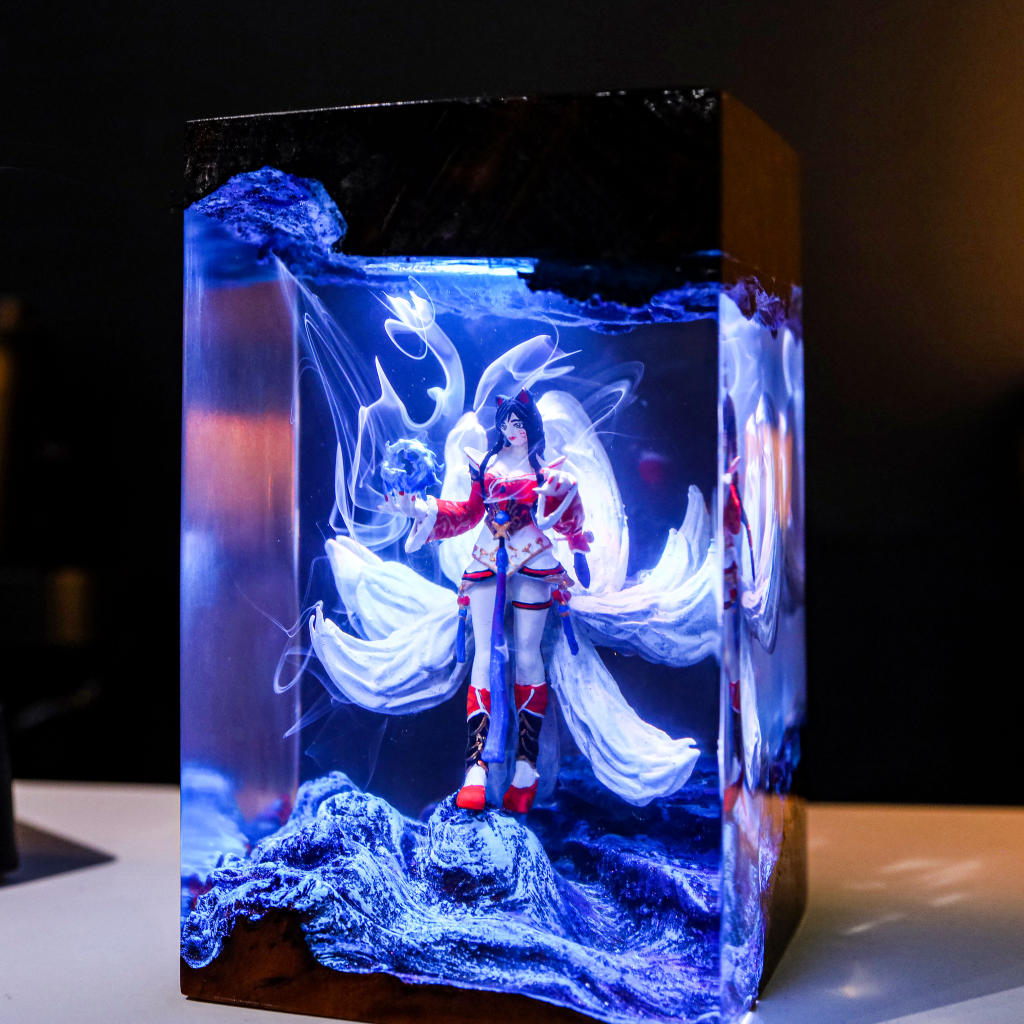 League of Legends Ahri Epoxy Lamp - Image 2