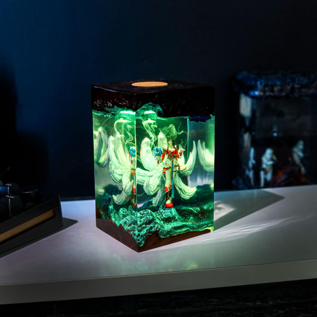 League of Legends Ahri Epoxy Lamp - Image 4