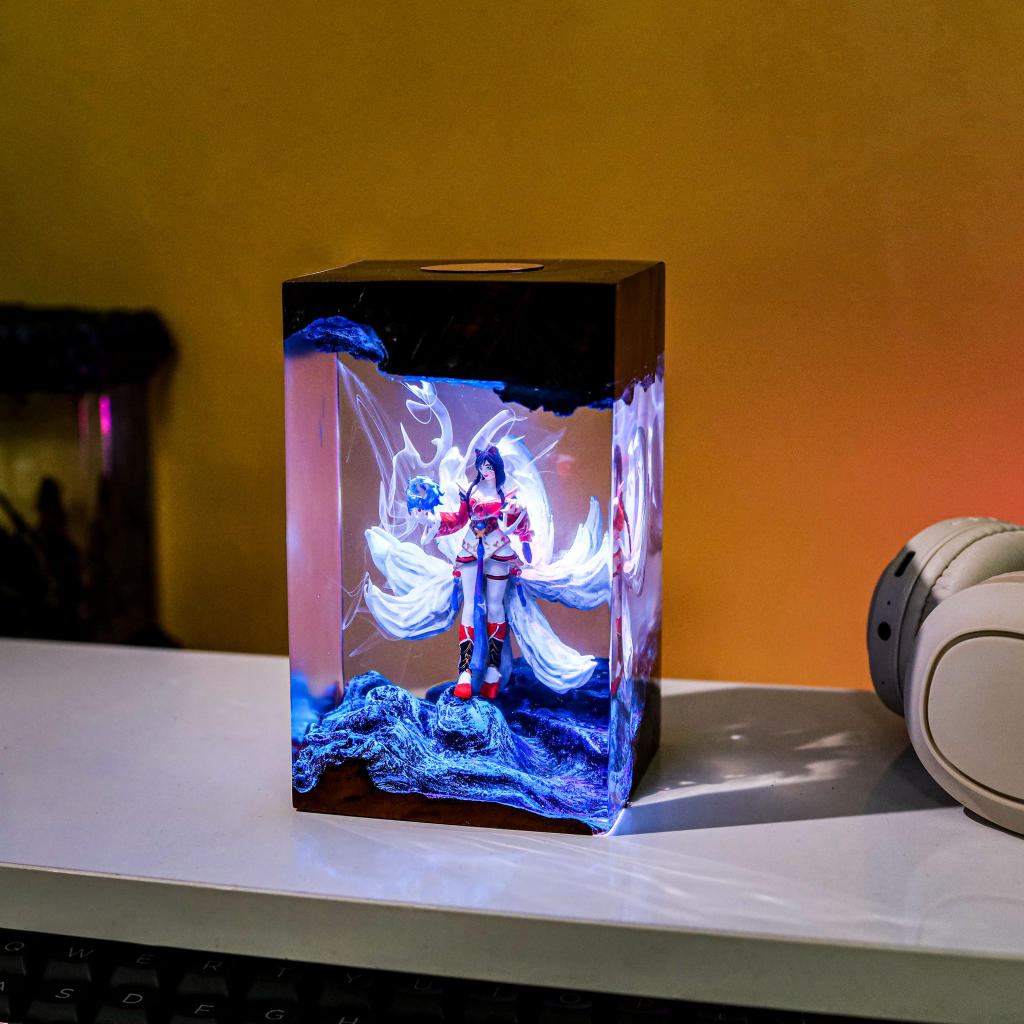 League of Legends Ahri Epoxy Lamp - Image 5