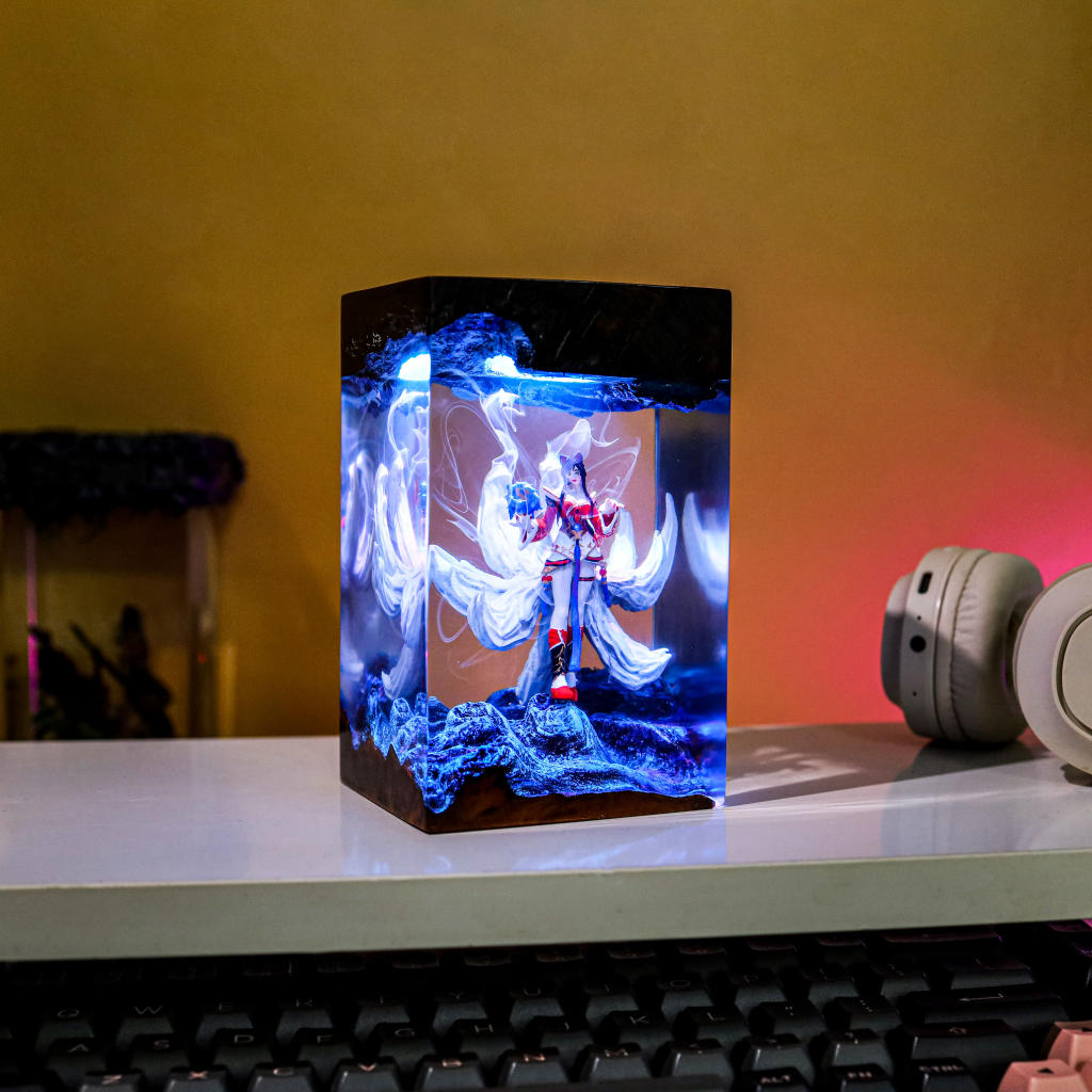 League of Legends Ahri Epoxy Lamp - Image 6