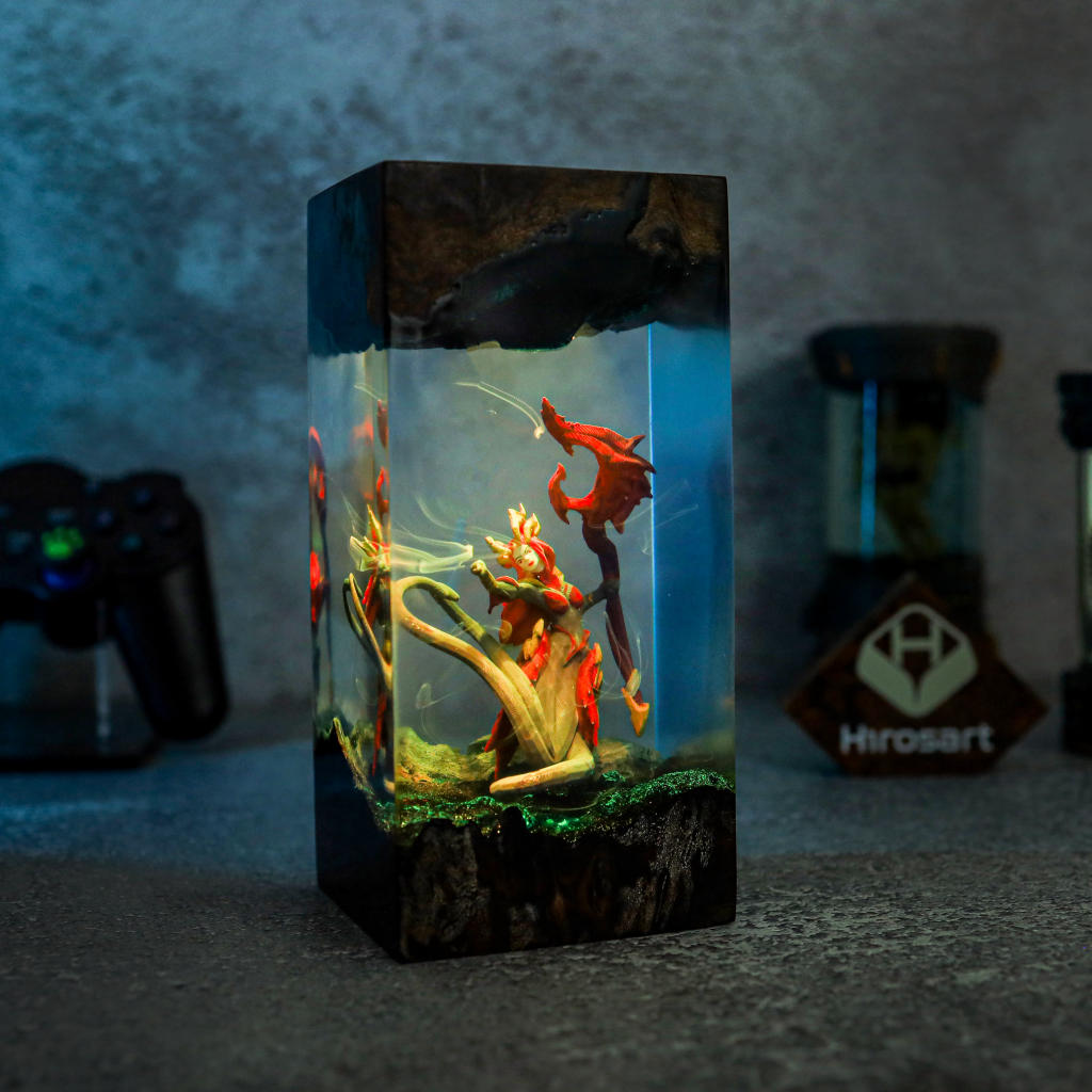 League of Legends Coven Nami Lamp - Image 4