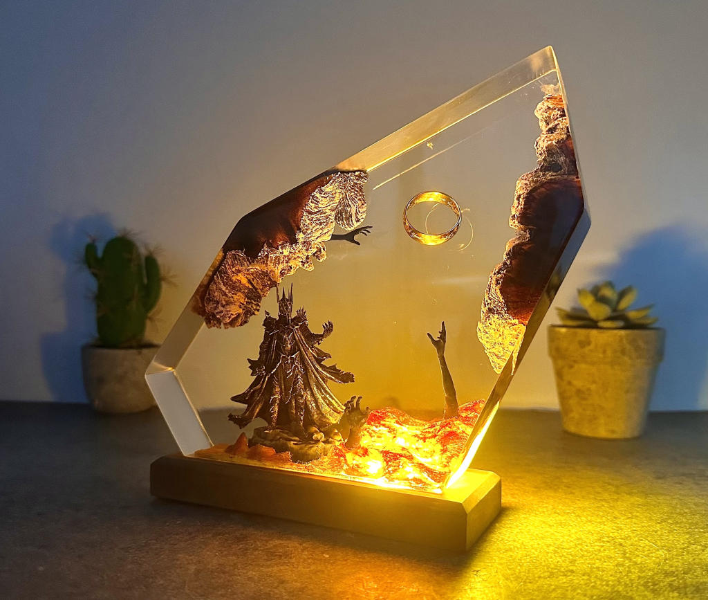 Lord of the Rings Dark Lord Night Lamp - Image 5