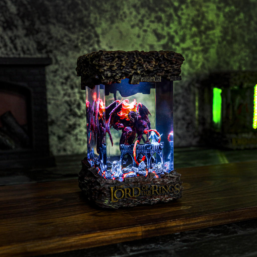 Lord of the Rings Gandalf Vs the Balrog Diorama Lamp - Image 5