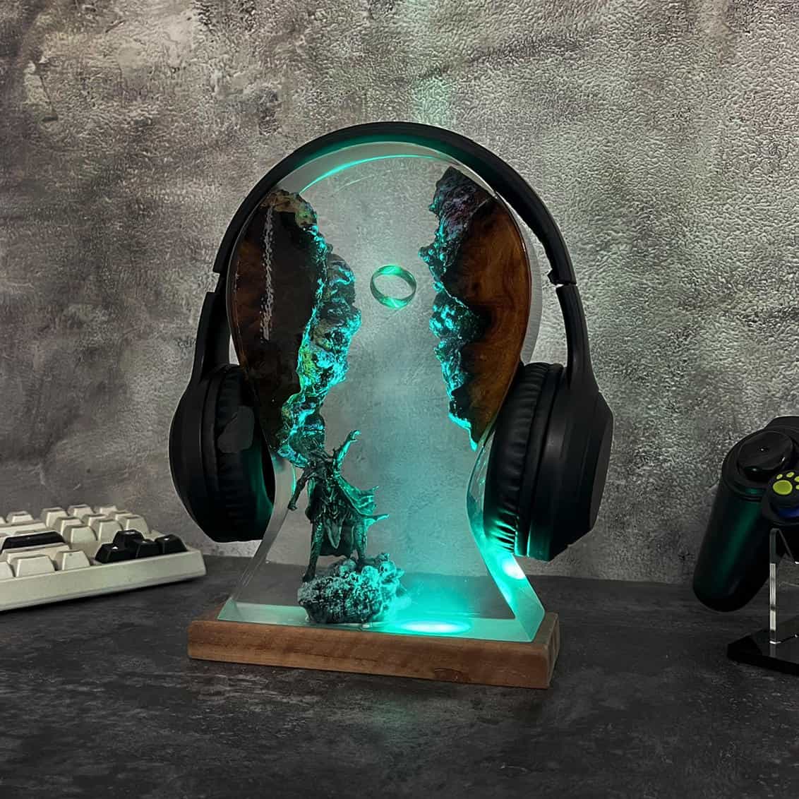 Lord of The Ring Headphone Stand - Image 8