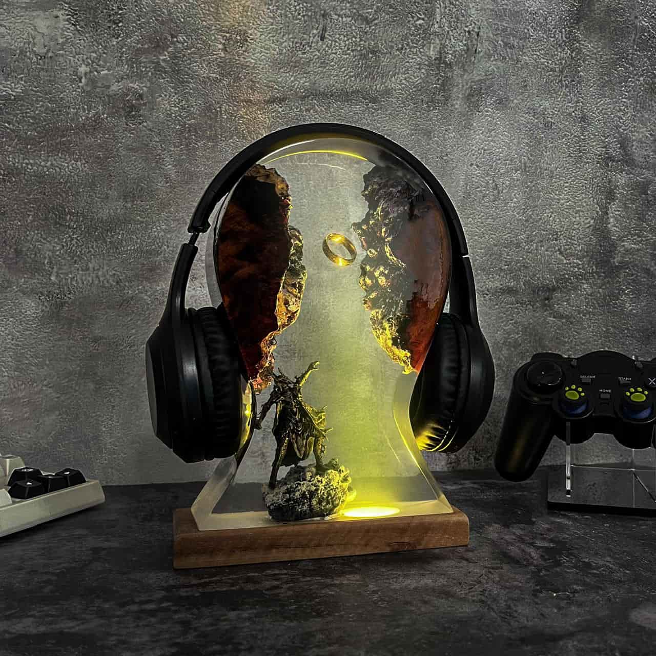 Lord of The Ring Headphone Stand - Image 3