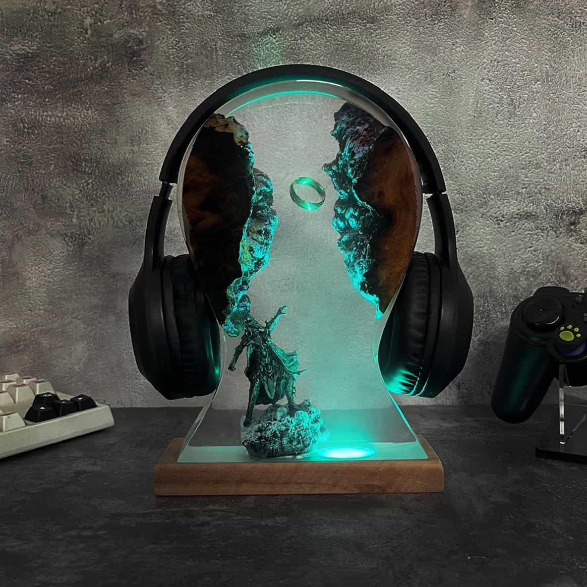 Lord of The Ring Headphone Stand - Image 4