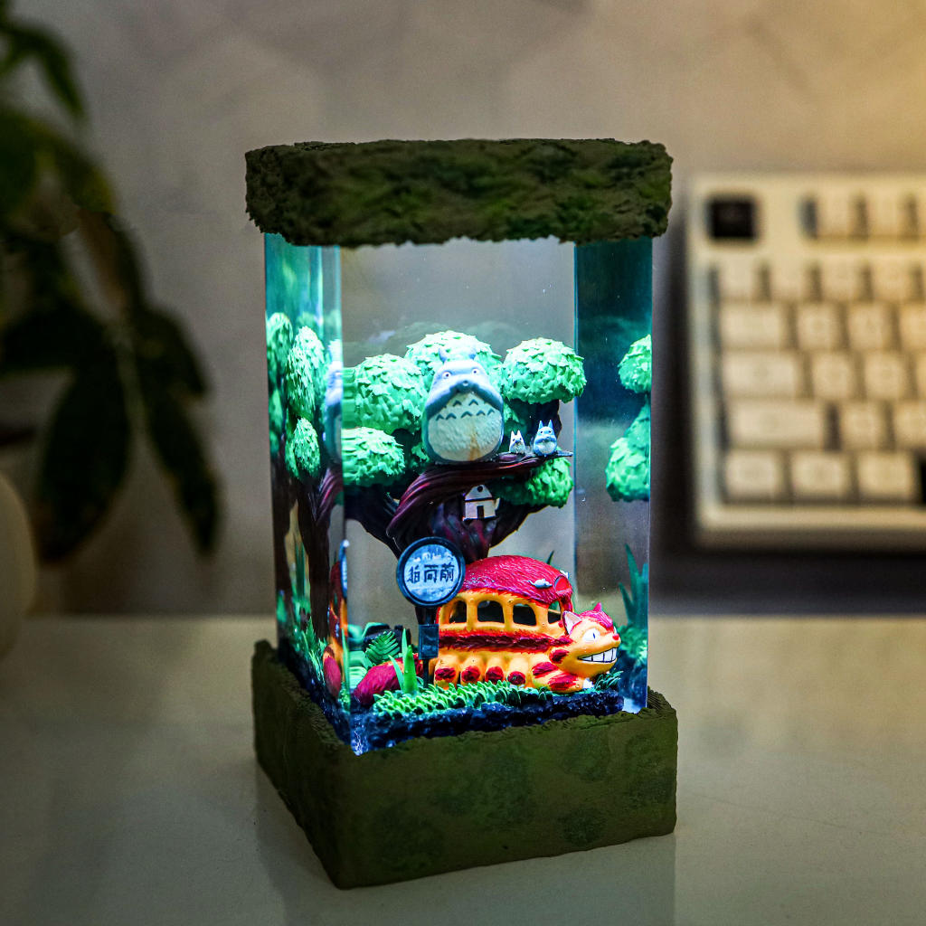 My Neighbor Totoro's Catbus Lamp - Image 6