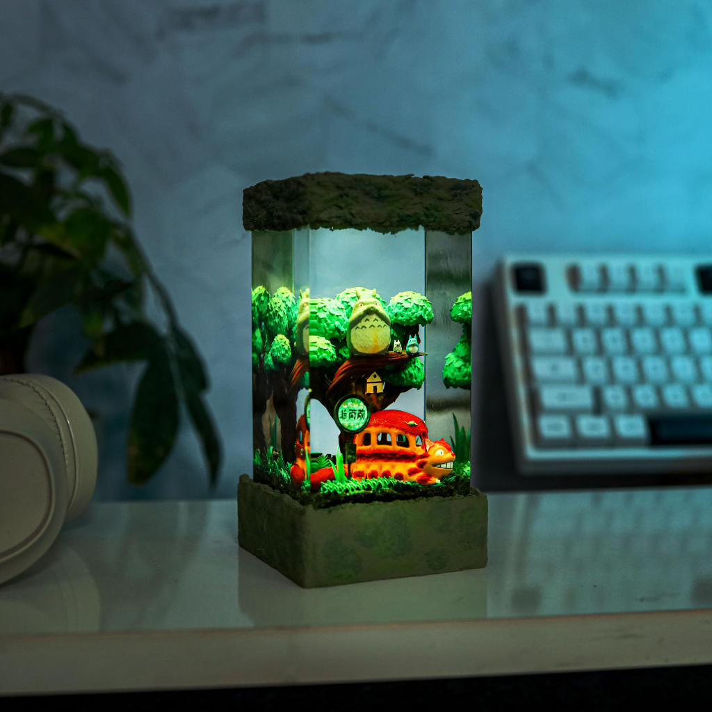 My Neighbor Totoro's Catbus Lamp - Image 8