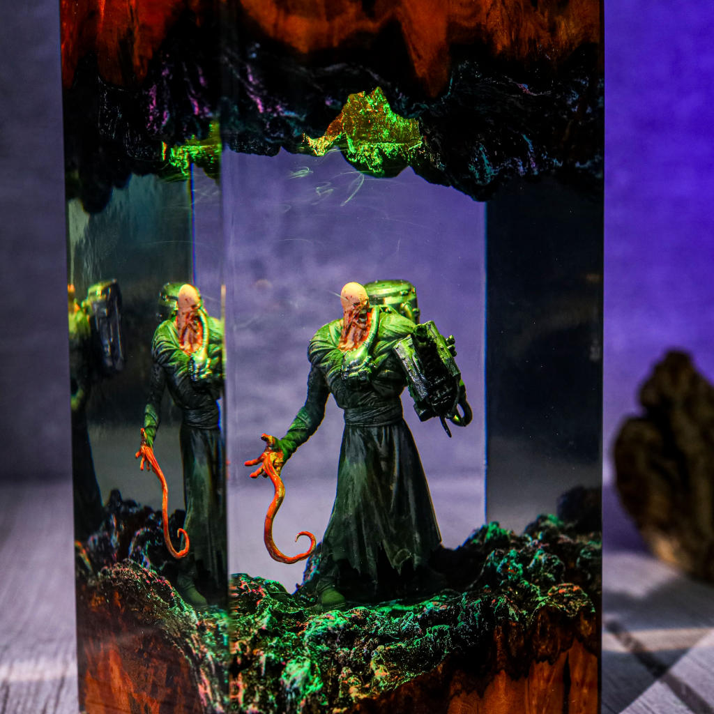 Nemesis from Resident Evil Resin Lamp - Image 2