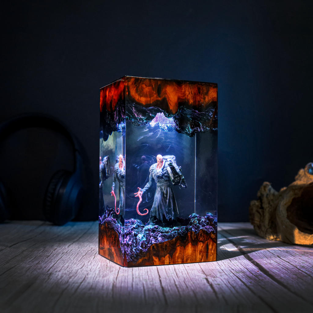 Nemesis from Resident Evil Resin Lamp - Image 12